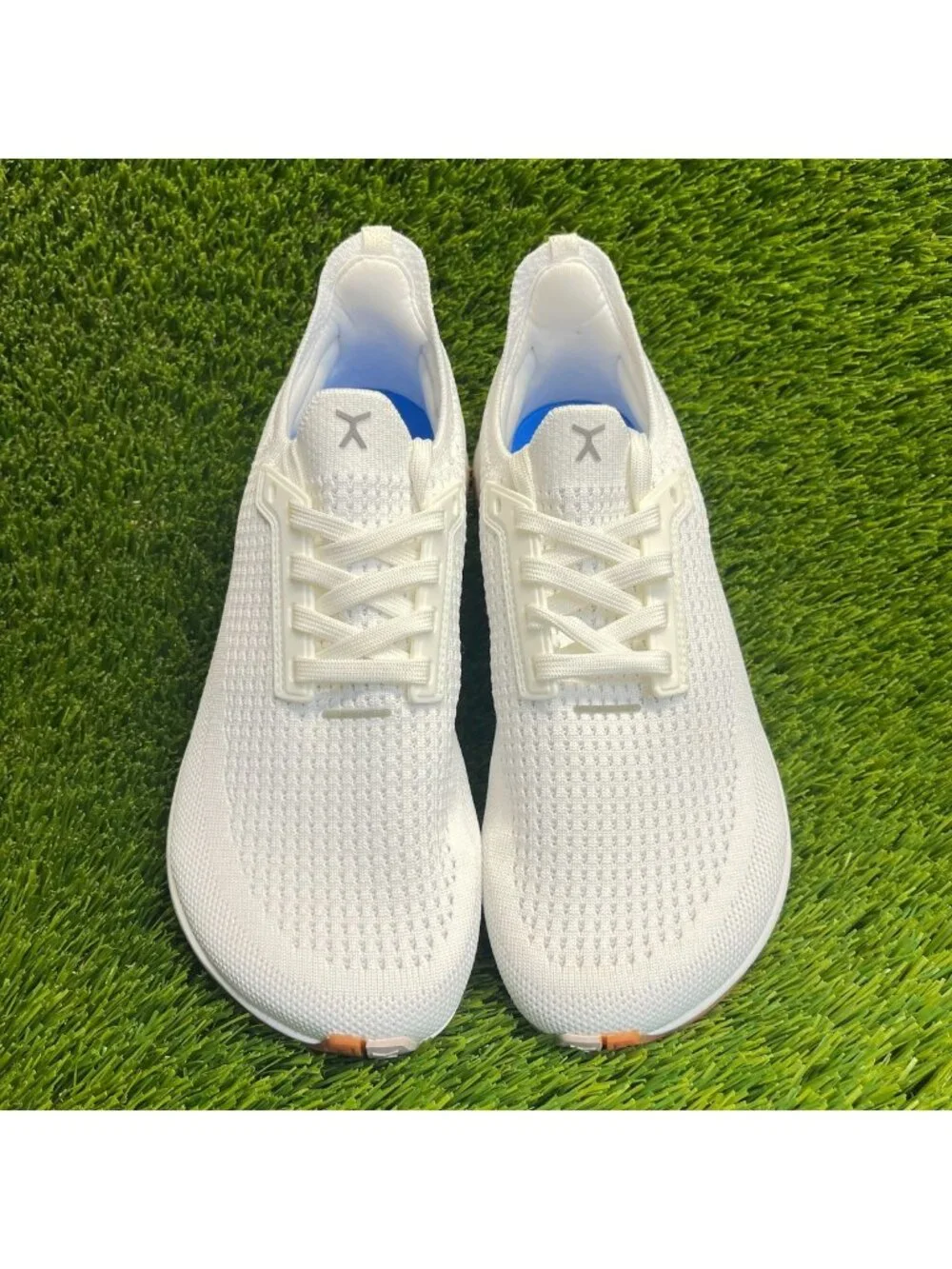 Flux Adapt Runner White Gum Womens Size 6.5 Running Athletic Walking Knit Shoes